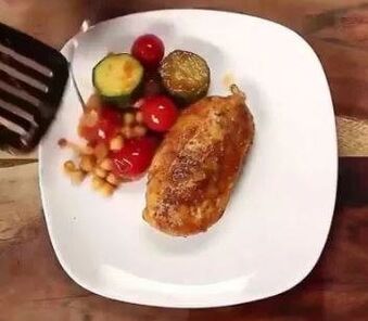 Pollo con tsukini e ceci