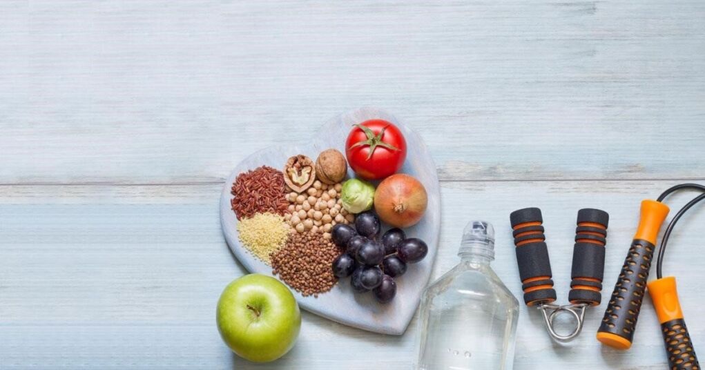 Noci, frutta, verdure, corde